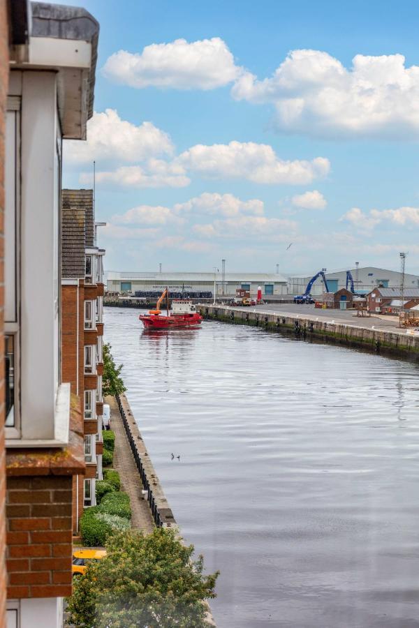 Marlborough Court - Donnini Apartments Ayr Buitenkant foto